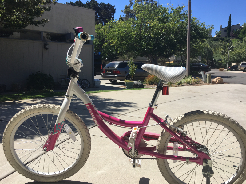 ロサンゼルスタウン クラシファイド 女の子用自転車 20インチ